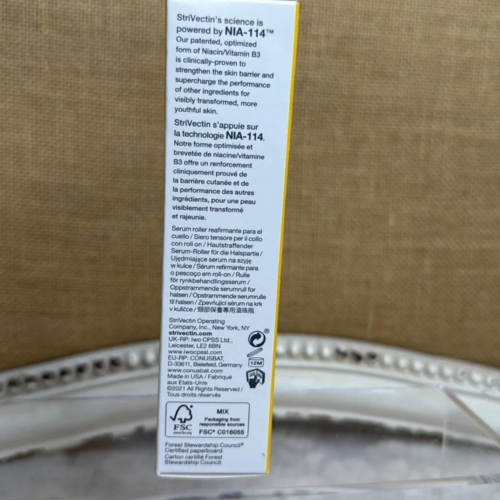 StriVectin Peptight™ Tightening Neck Serum Roller